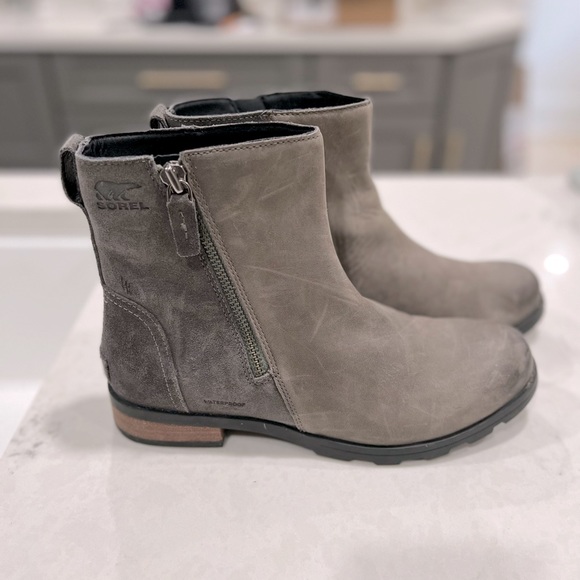Sorel Shoes - Sorel Emilie Zip Bootie Size 10M EUC